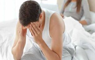 Un uomo con problemi di potenza